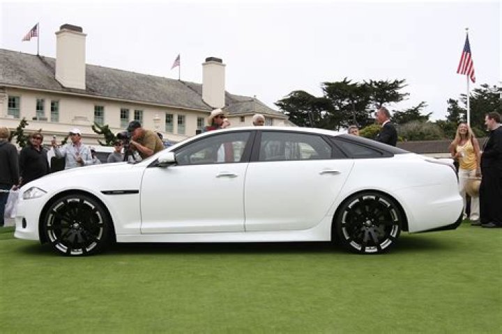 2010 Jaguar XJ75 Platinum Concept