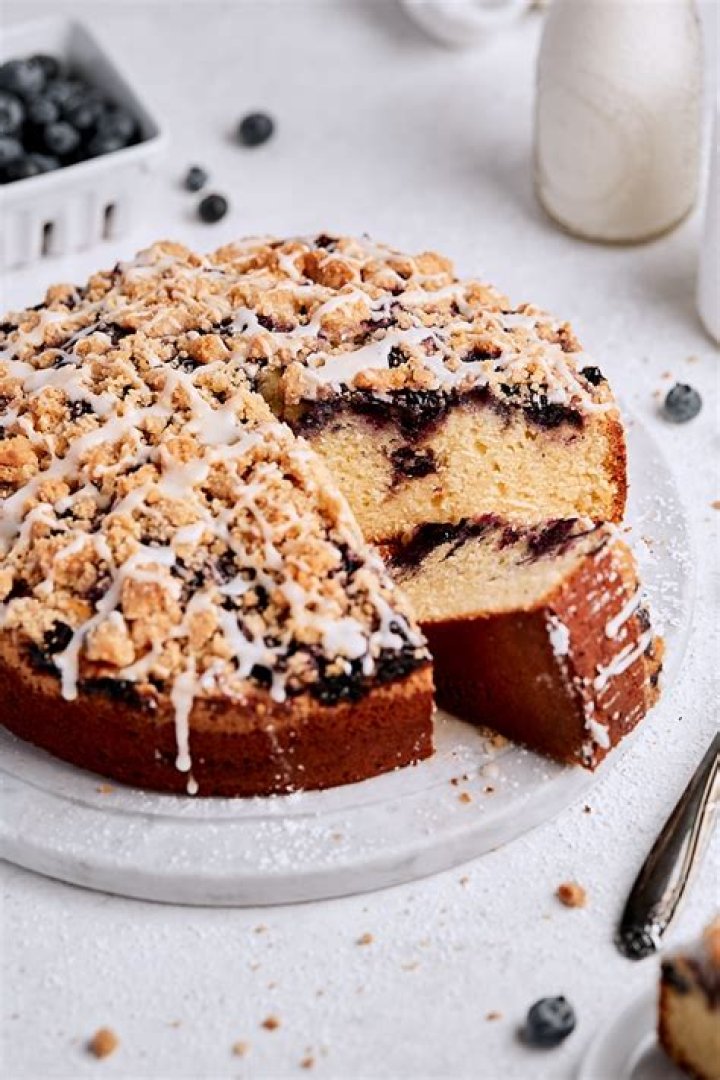 blueberry crumb cake