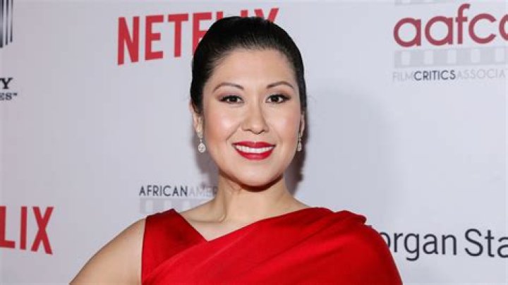 
Broadway actress Ruthie Ann Miles is pregnant
