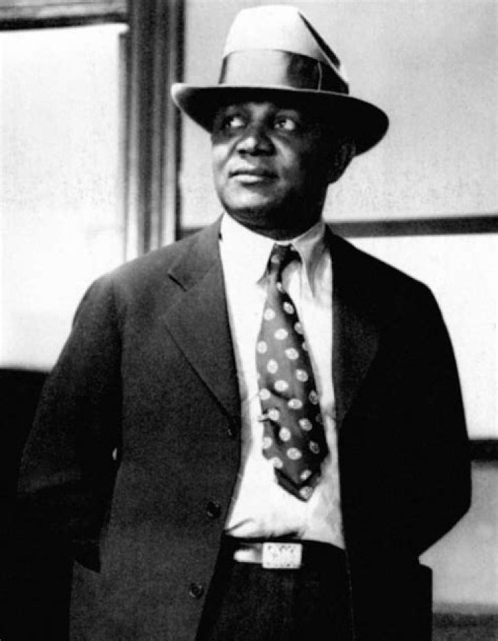 Casper Holstein (1876-1944)