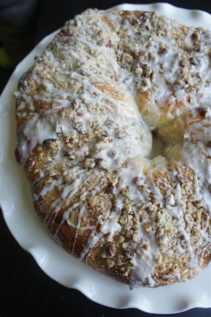 Coffee Cake Challah | The Nosher