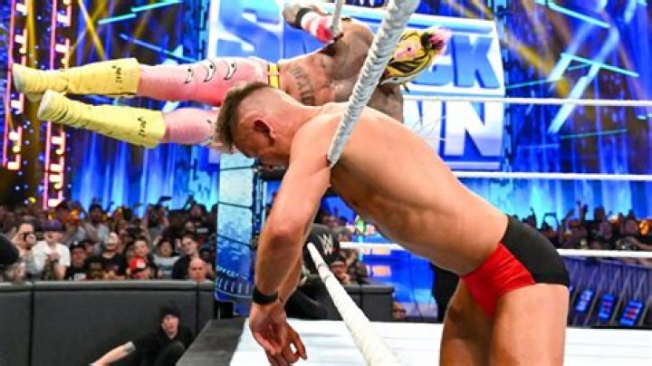 Dominik Mysterio Net Worth 2023: WWE Age Height Girlfriend