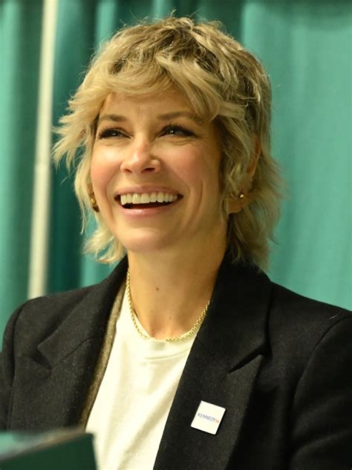 Evangeline Lilly's net worth in 2023