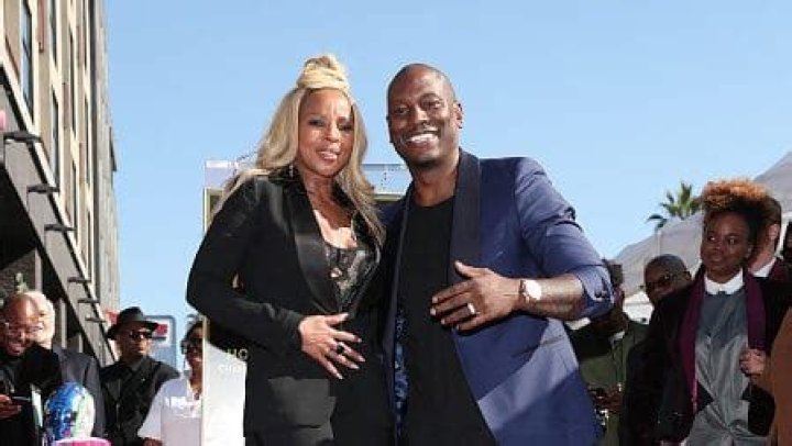 Mary J. Blige Didn’t Appreciate Tyrese Feeling Up On Her Thigh, Shuts Him DOWN!