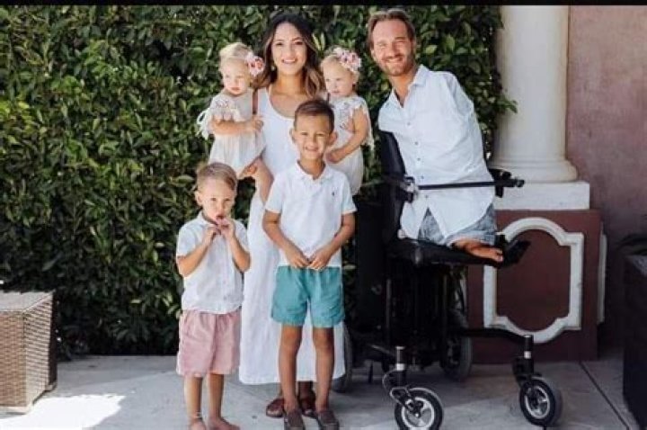 Nick Vujicic wife, net worth, limbs story, children, achievements