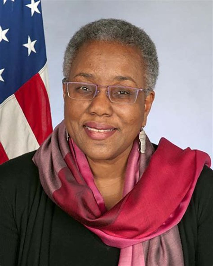 Pamela L. Spratlen (1954- )