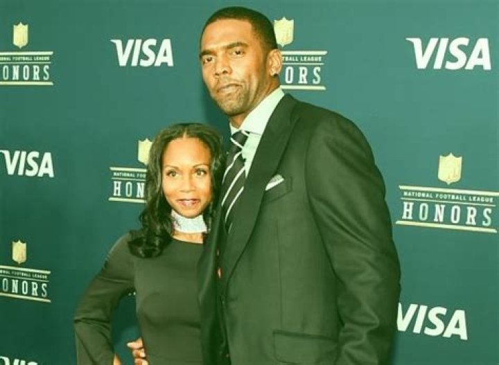 Randy Moss’ wife Lydia Moss